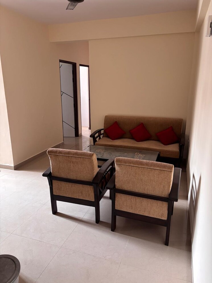 Bedroom, rof-aalayas 3 Bedroom 800 Sq.Ft. Apartment In Sector 102 Gurgaon 9116070