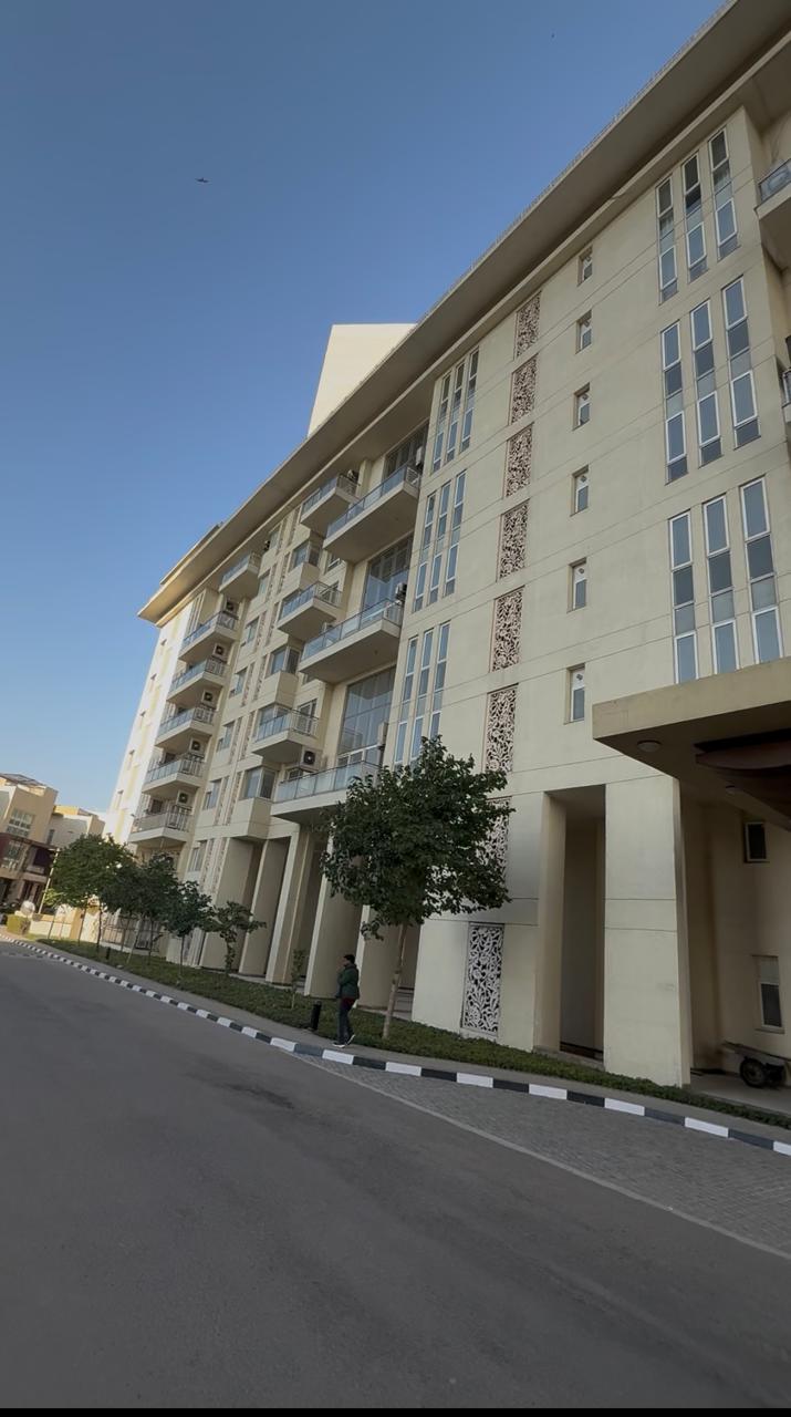 3 BHK + Pooja Room,Servant Room,Study Room Apartment For Sale in Experion Windchants