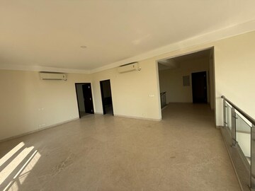 Room in 3 BHK Apartment at Experion Windchants, Sector 112 – for Sale