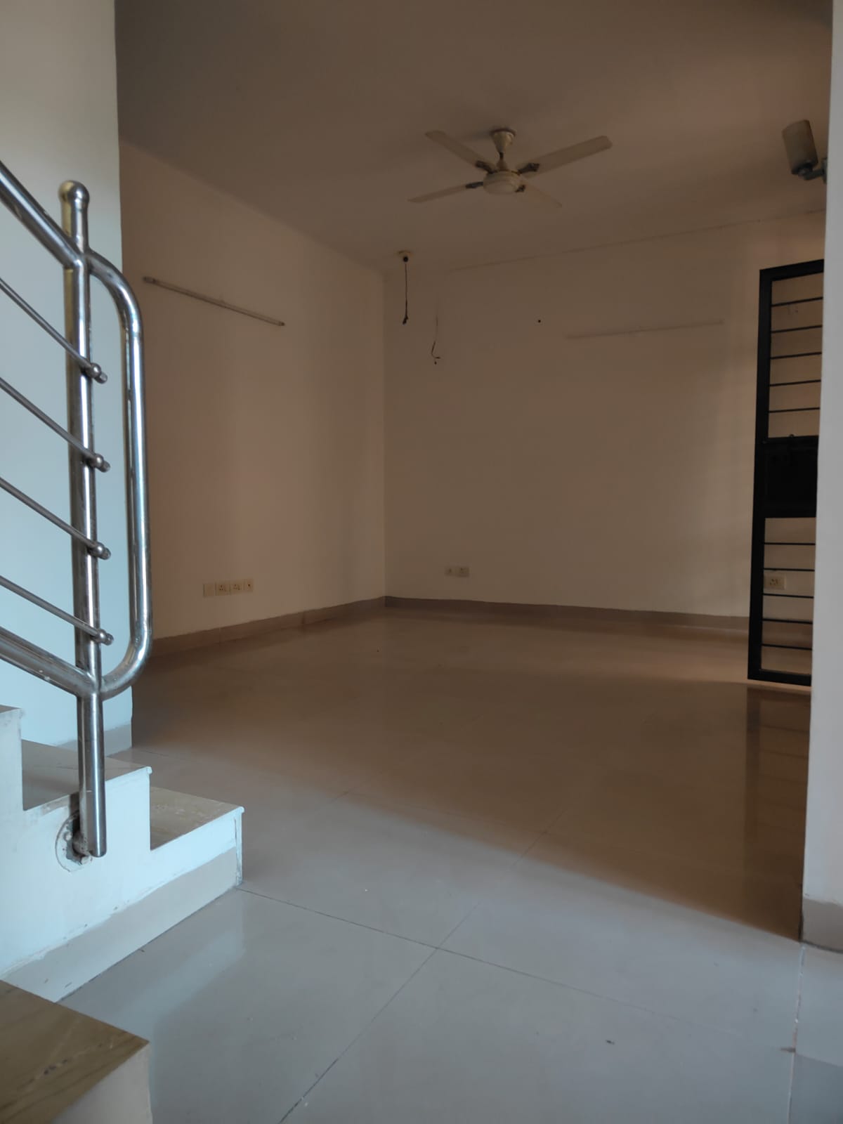3.5 BHK + Pooja Room Villa For Rent in Ansal Sushant Residency