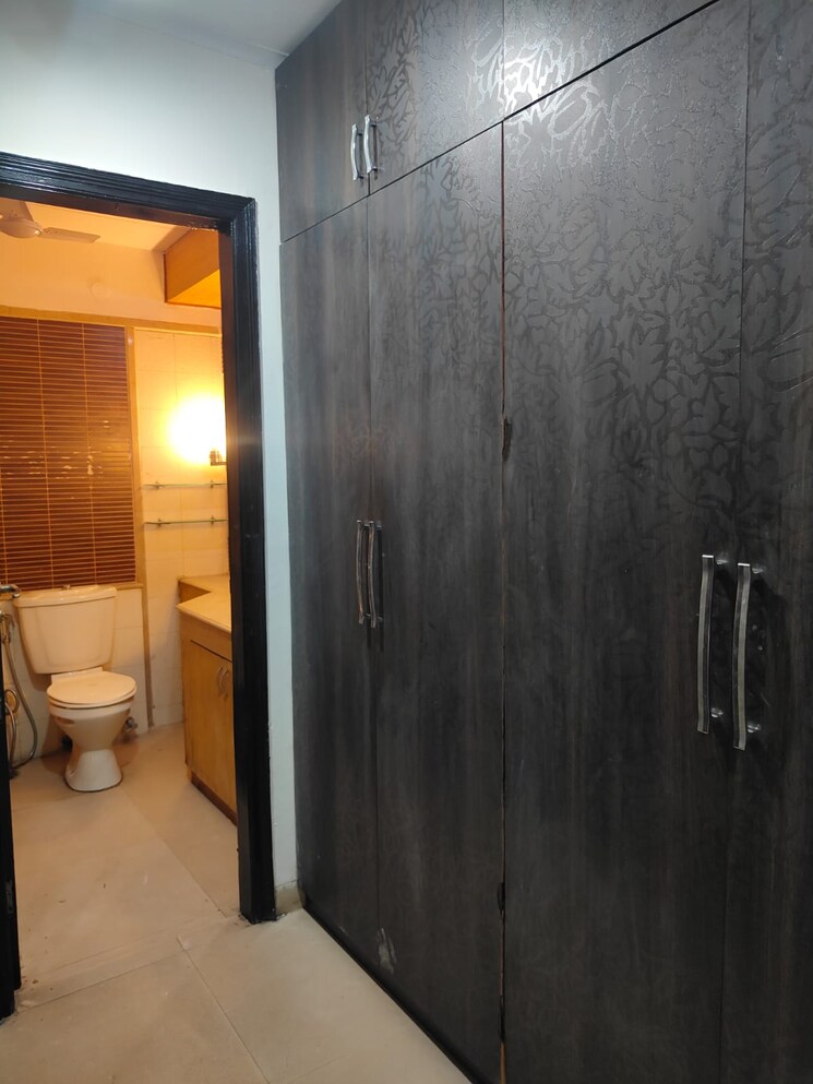 Bathroom, ansal-sushant-residency 3.5 Bedroom 2400 Sq.Ft. Villa In Sushant Lok Iii Gurgaon 9116080