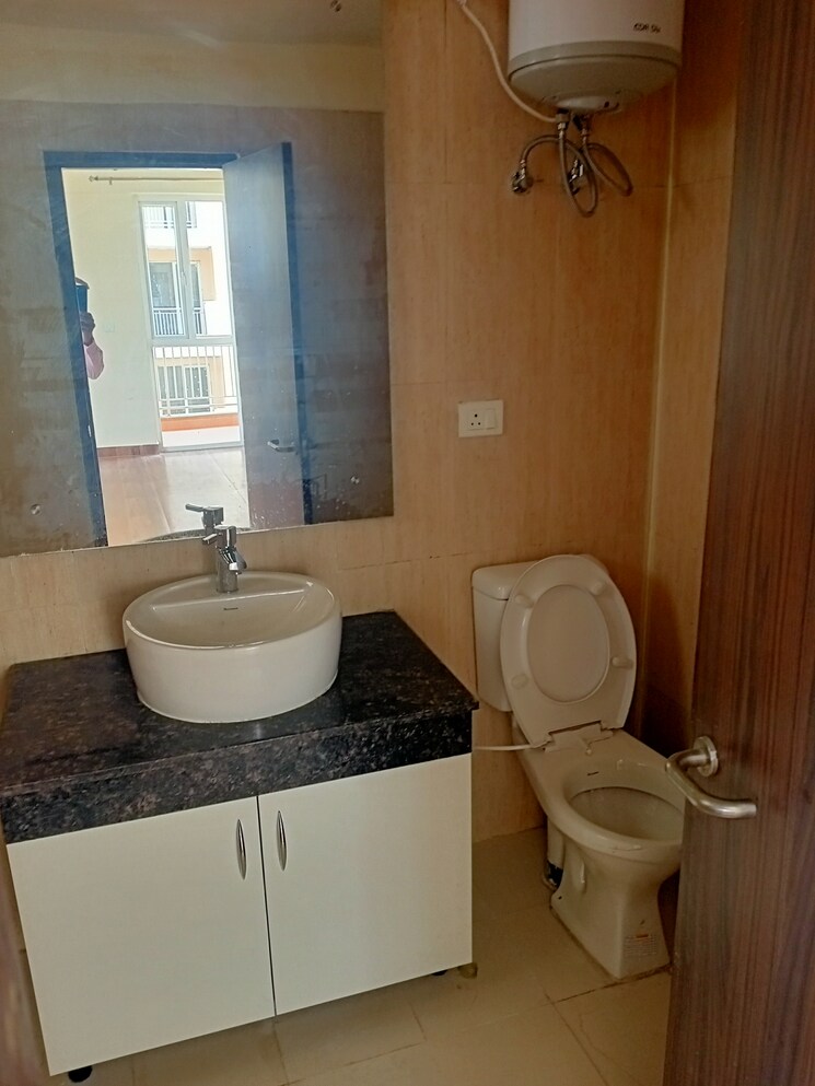 Attached Bathroom, ansal-highland-park 3 Bedroom 1762 Sq.Ft. Apartment In Sector 103 Gurgaon 9116142