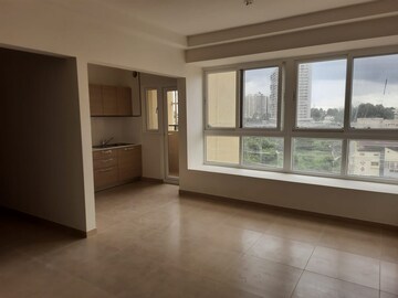 Room in 1 BHK Apartment at Bhartiya Nikoo Homes Phase 2, Thanisandra Main Road – for Sale