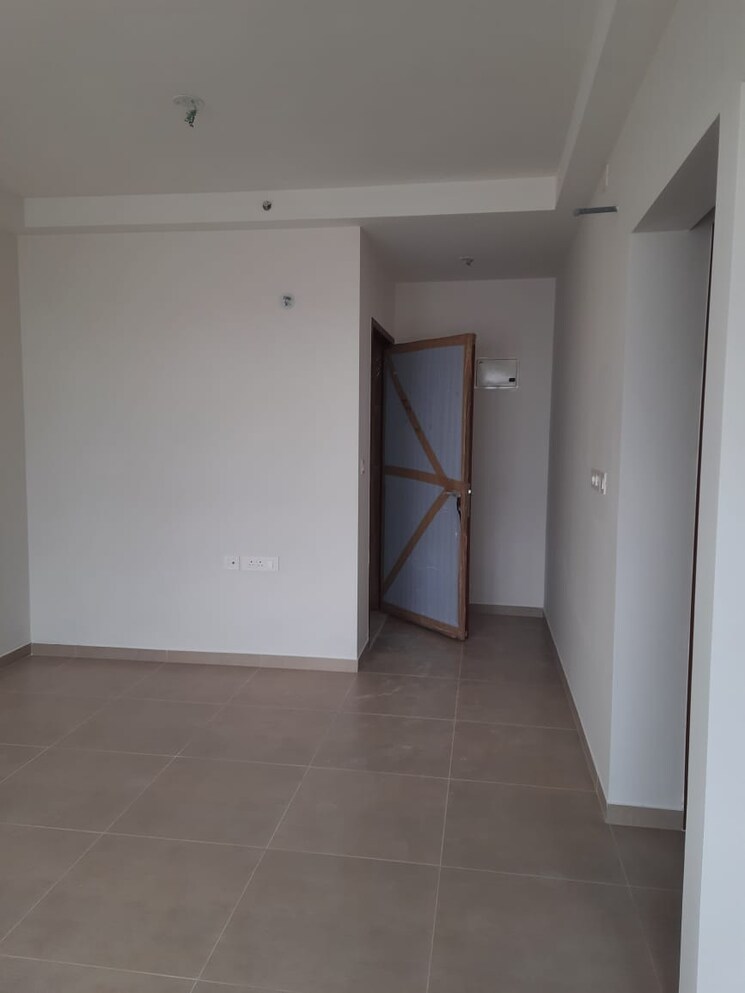 Room, bhartiya-nikoo-homes-phase-2 1 Bedroom 693 Sq.Ft. Apartment In Thanisandra Main Road Bangalore 9116137