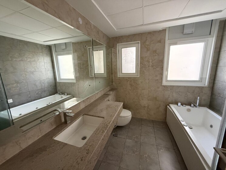 Kitchen, experion-windchants 4 Bedroom 4848 Sq.Ft. Apartment In Sector 112 Gurgaon 9116131