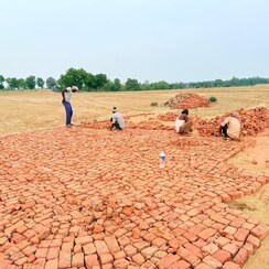 Plot For Sale in Sultanpur Road