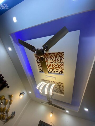 Furnished Amenities in 2 BHK Builder Floor at Sai Enclave Niti Khand, Niti Khand – for Rent