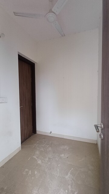 Utility Room in 2 BHK Apartment at Sheth Avalon, Laxmi Nagar – for Rent