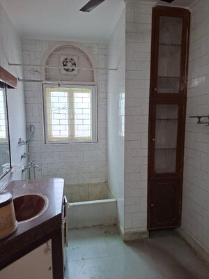 Bathroom in 3 BHK Apartment at Green Park – for Sale