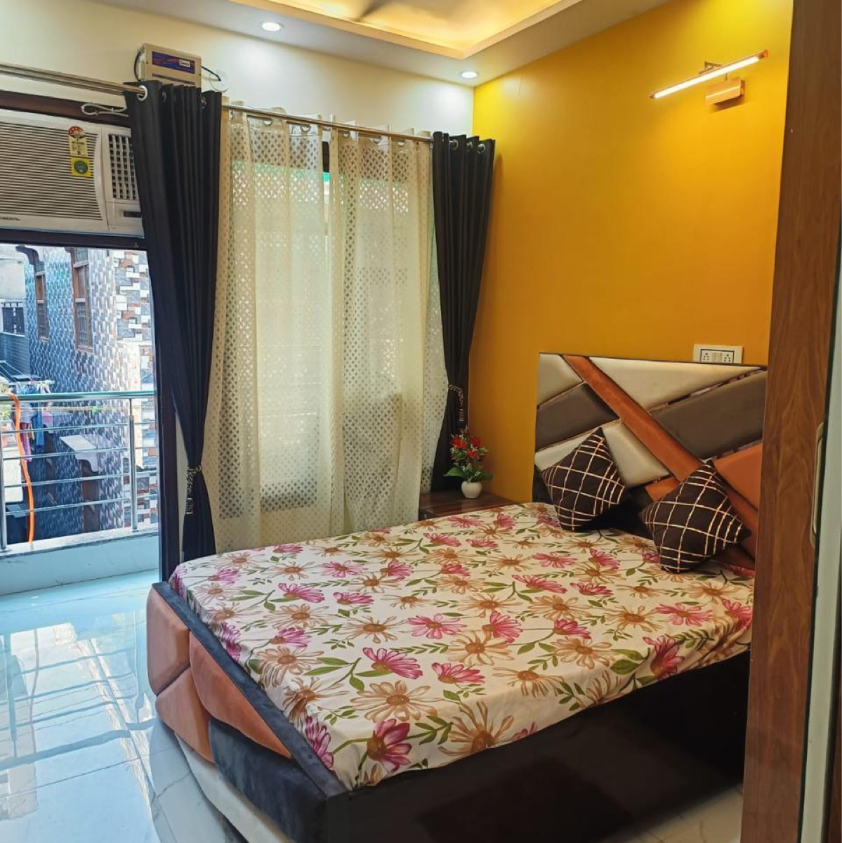 3 BHK Builder Floor For Sale in Shiv Adarsh Associates 