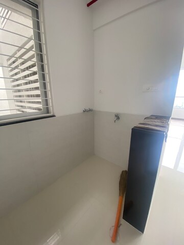 Room in 2 BHK Apartment at Pethkar Siyona, Punawale – for Rent