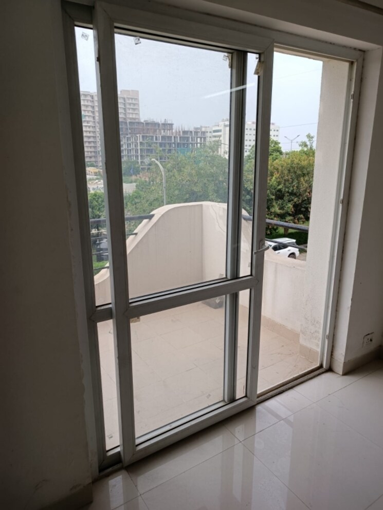 Balcony, bptp-park-81 4 Bedroom 800 Sq.Ft. Apartment In Sector 81 Faridabad 9116361