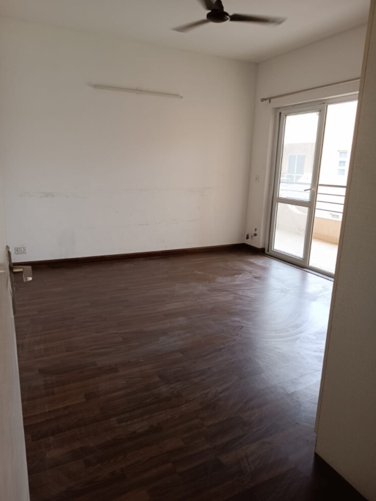 Bedroom, bptp-park-81 4 Bedroom 800 Sq.Ft. Apartment In Sector 81 Faridabad 9116361