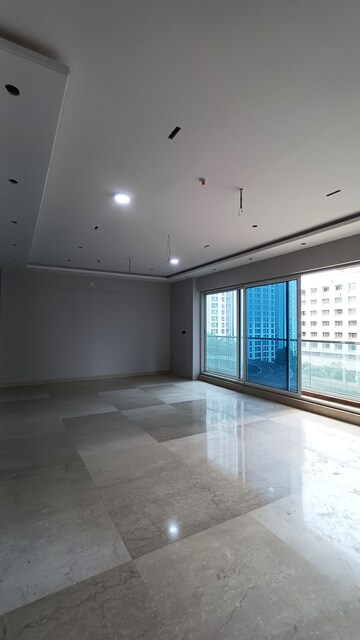 2.5 BHK Apartment For Rent in Sheth Avalon, Laxmi Nagar