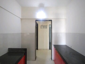 Room in 2 BHK Apartment at Crystal Armus, Chembur – for Rent