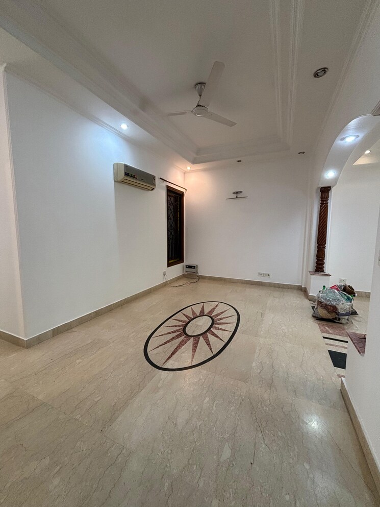 Master Bedroom, anand niketan 3 Bedroom 1800 Sq.Ft. Builder Floor In Anand Niketan Delhi 9116468