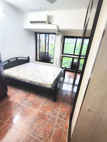 Bedroom in 2 BHK Apartment at Andheri West – for Rent