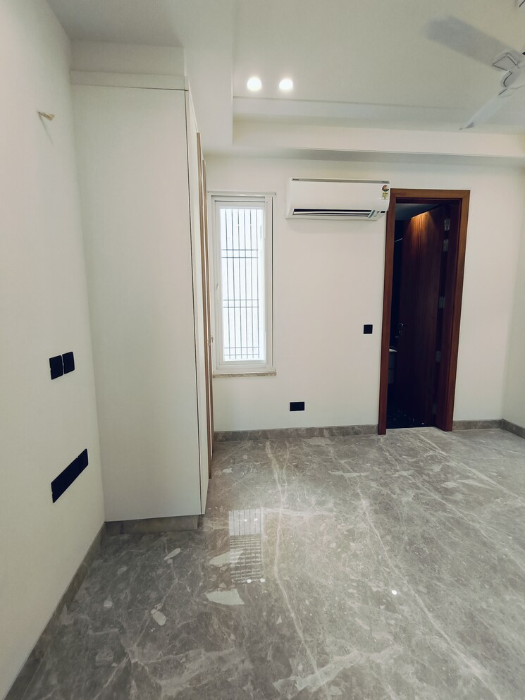 Room, safdarjung enclave 3 Bedroom 1151 Sq.Ft. Builder Floor In Safdarjung Enclave Delhi 9116443