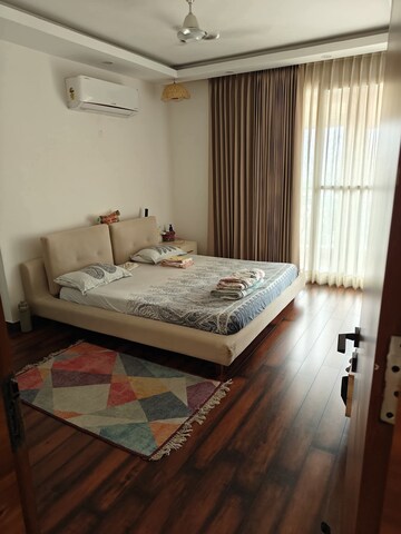 Bedroom in 3.5 BHK Apartment at Conscient Heritage Max, Sector 102 – for Rent