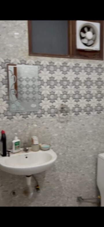 2 BHK Builder Floor For Rent in Parklands, Sector 85