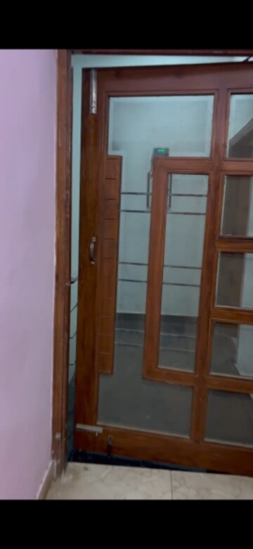 Furnished Amenities in 2 BHK Builder Floor at Parklands, Sector 85 – for Rent
