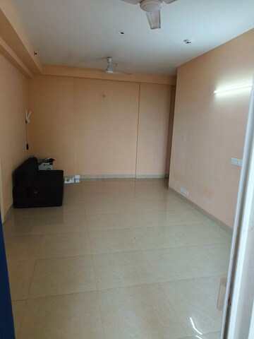 Room in 2 BHK Apartment at M3M Marina, Sector 68 – for Rent
