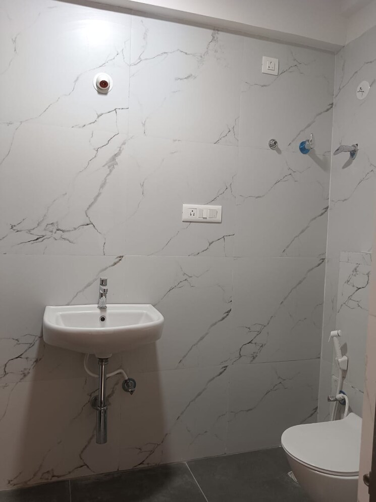 Bathroom, shanthi nagar 3 Bedroom 2070 Sq.Ft. Apartment In Shanthi Nagar Bangalore 7973870