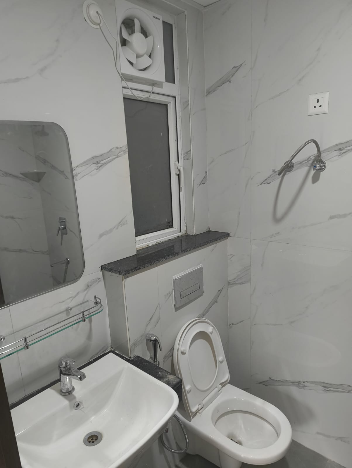 3 BHK + Study Room Builder Floor For Rent in Signature Global City