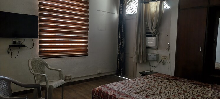 Bedroom, lajpat nagar 3 Bedroom 900 Sq.Ft. Builder Floor In Lajpat Nagar Delhi 9116556