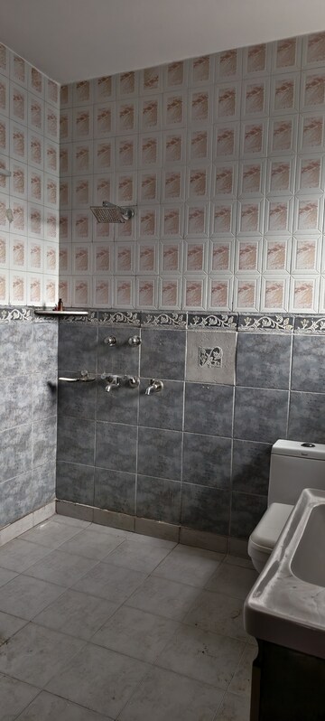 Bathroom in 3 BHK Builder Floor at Lajpat Nagar – for Rent