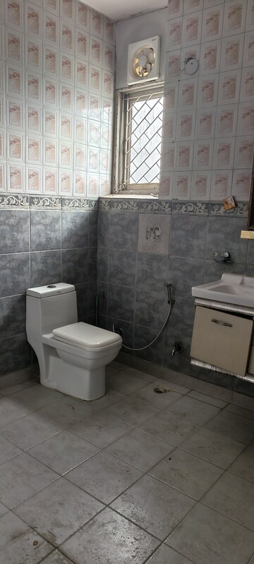 Bathroom in 3 BHK Builder Floor at Lajpat Nagar – for Rent