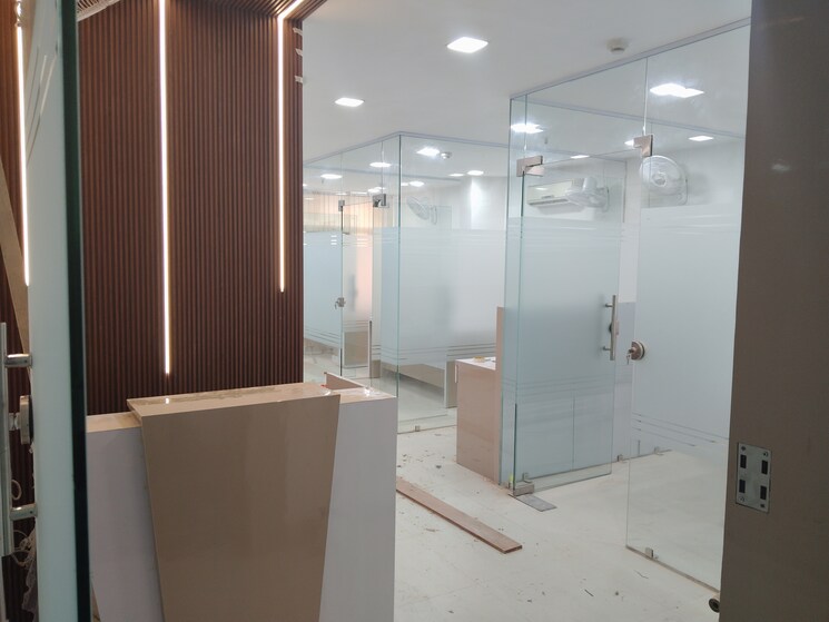 Entrance, netaji subhash place Commercial Office Space 889 Sq.Ft. In Netaji Subhash Place Delhi 9116565