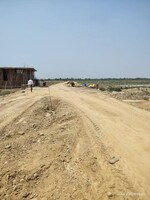 90 Sq.Yd. Plot in J.K Real Estate 