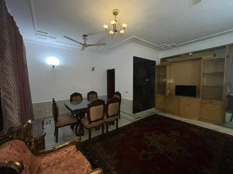 Living Room, dlf phase ii 2 Bedroom 300 Sq.Ft. Builder Floor In Dlf Phase ii Gurgaon 9116607