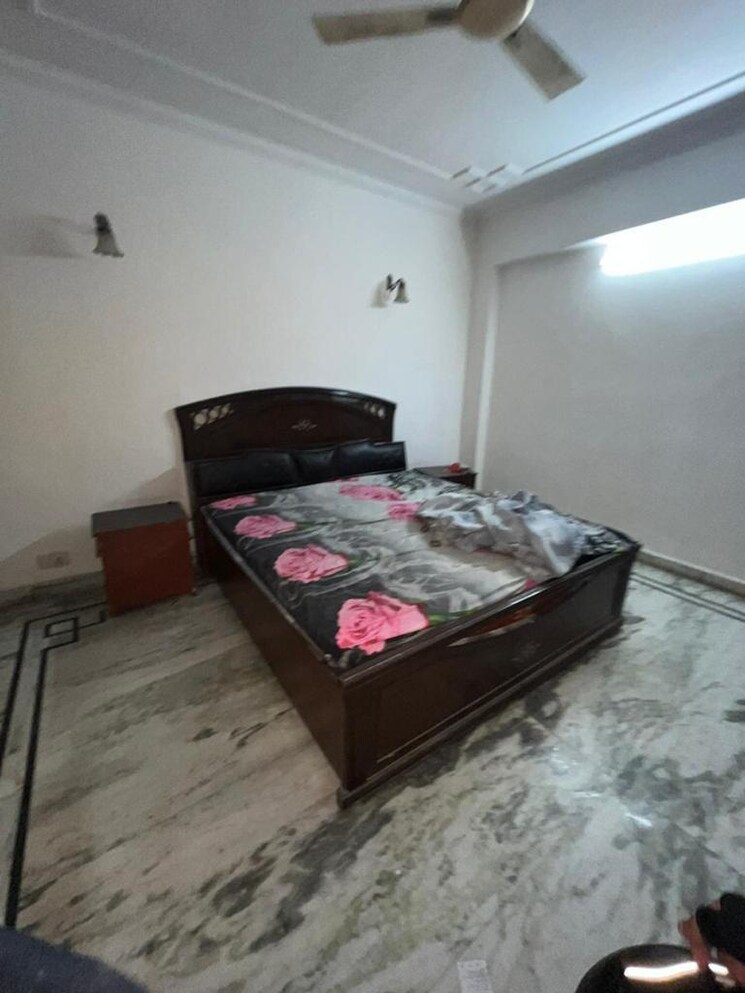 Bedroom, dlf phase ii 2 Bedroom 300 Sq.Ft. Builder Floor In Dlf Phase ii Gurgaon 9116607