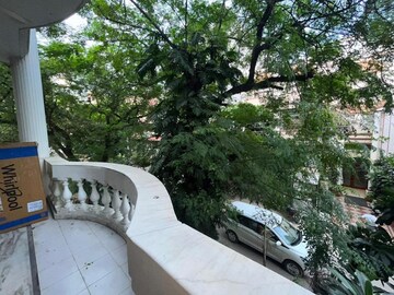 2 BHK Builder Floor – Exterior View View at Dlf Phase ii - for Rent