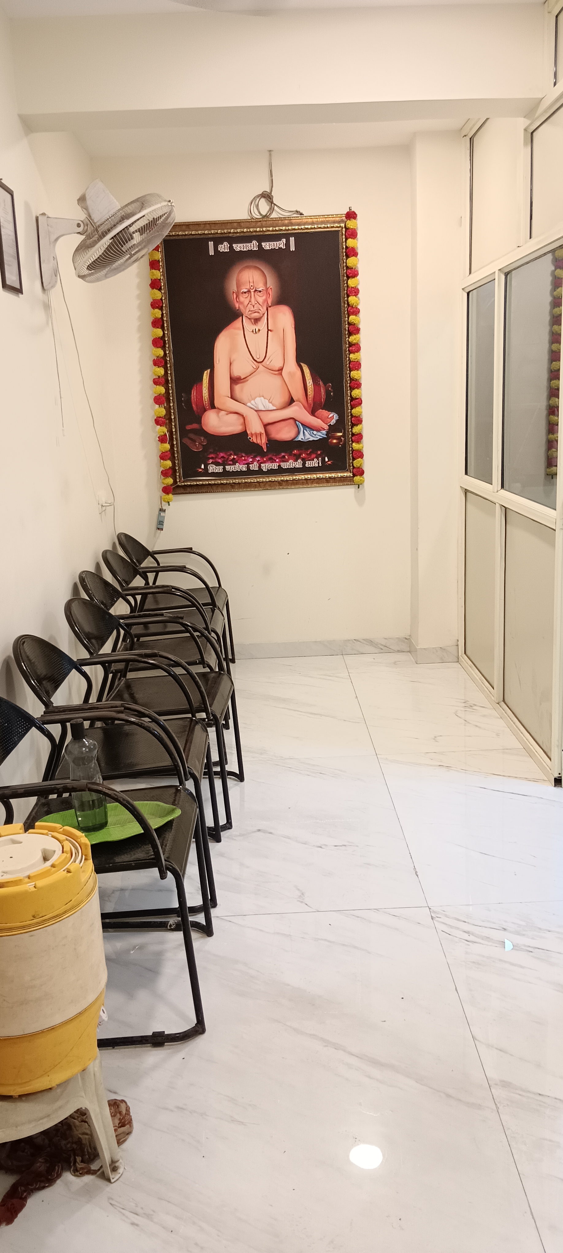 Office Space For Rent in Pardeshi Apartment Statio