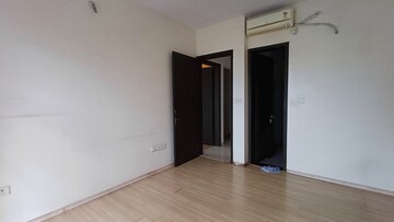 Room in 2 BHK Apartment at Vikash Complex CHS, Uthalsar – for Rent