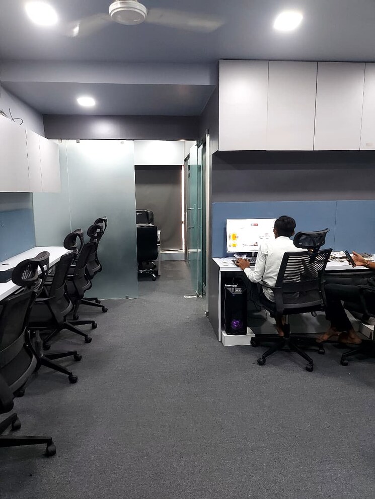 Gym, thaltej Commercial Office Space 830 Sq.Ft. In Thaltej Ahmedabad 9116699