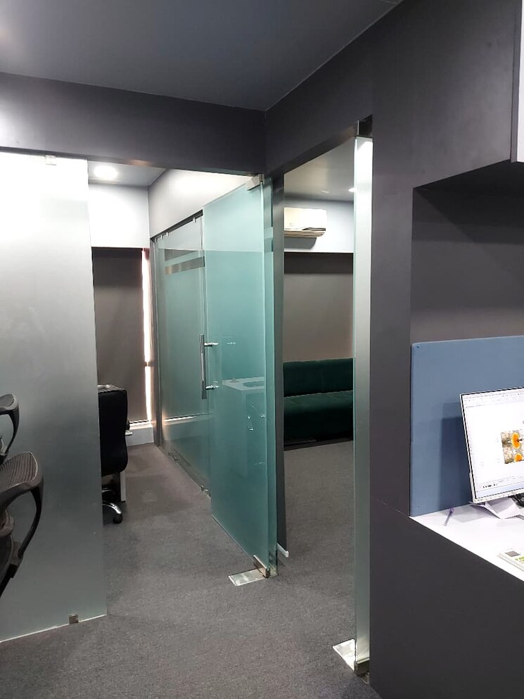 undefined, thaltej Commercial Office Space 830 Sq.Ft. In Thaltej Ahmedabad 9116699