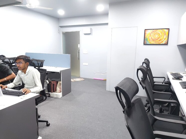Team Area, thaltej Commercial Office Space 830 Sq.Ft. In Thaltej Ahmedabad 9116699