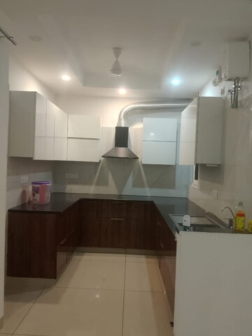 Kitchen in 3 BHK Builder Floor at Vipul World Plots, Sector 48 – for Rent