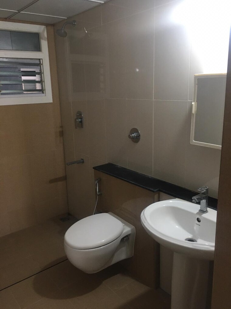 Bathroom, purva-palm-beach 3 Bedroom 1486 Sq.Ft. Apartment In Hennur Road Bangalore 9116717