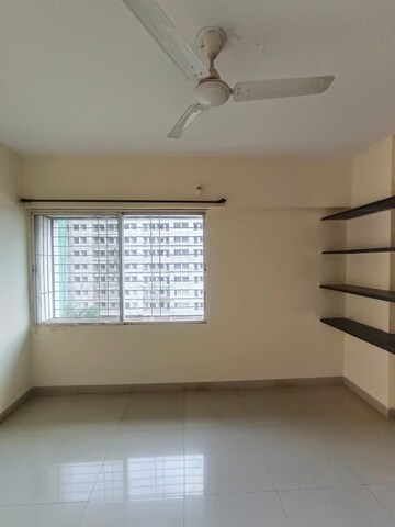Room in 3 BHK Apartment at Siddhivinayak Shubhashree Residential, Akurdi – for Rent