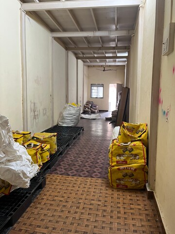  Warehouse For Rent in Goregaon West
