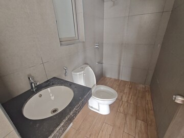 Attached Bathroom in 2 BHK Apartment at Kalpataru Paramount, Kapur Bawdi – for Rent