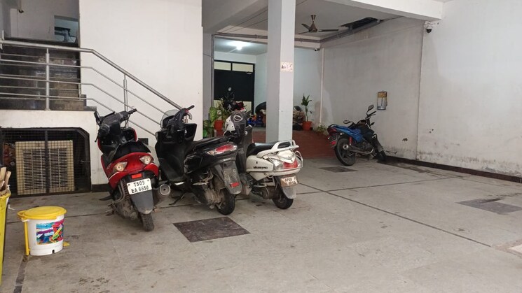  Parking, banjara hills 1 Bedroom 450 Sq.Ft. Apartment In Banjara Hills Hyderabad 9116799