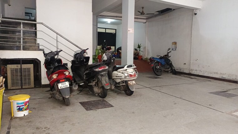  Parking, banjara hills 1 Bedroom 450 Sq.Ft. Apartment In Banjara Hills Hyderabad 9116799