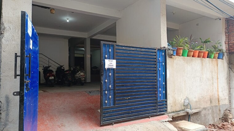 Room, banjara hills 1 Bedroom 450 Sq.Ft. Apartment In Banjara Hills Hyderabad 9116799