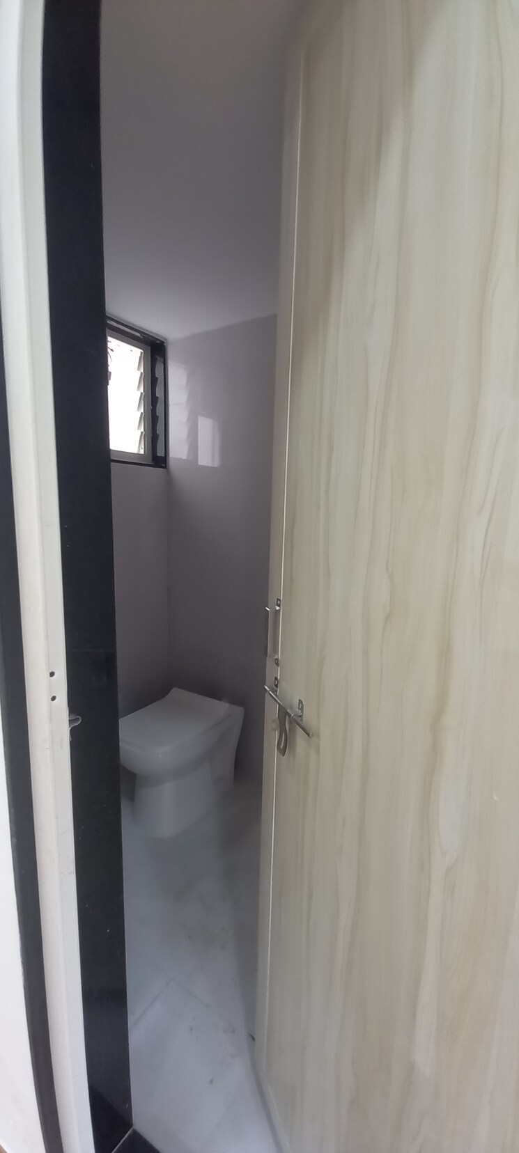 undefined, ashram road Commercial Office Space 750 Sq.Ft. In Ashram Road Ahmedabad 9116817